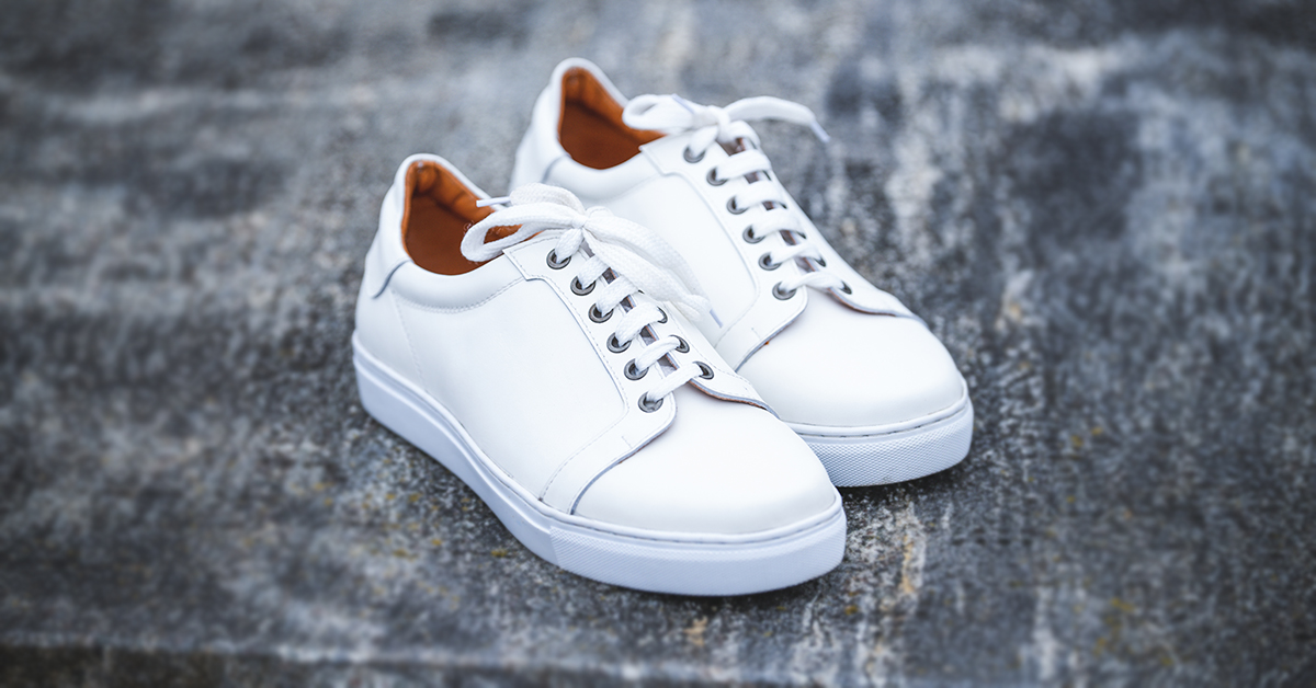 mens nike leather sneakers